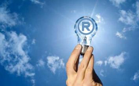 商标局受理了商标请求是不是就可以拿到注册证了？